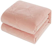 Load image into Gallery viewer, Heritage Club 3 Piece Full Comforter Set