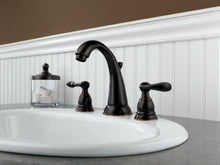 Load image into Gallery viewer, Delta Faucet Windemere 2-Handle Widespread Bathroom Faucet with Metal Drain Assembly