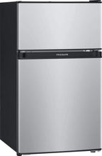 Load image into Gallery viewer, Frigidaire FFPS3133UM 19 Inch Freestanding Compact Refrigerator in Silver Mist