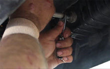 Load image into Gallery viewer, Lisle 39920 Fuel Line Disconnect Tool