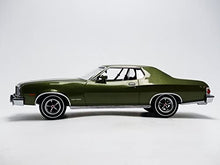 Load image into Gallery viewer, Greenlight Collectibles Artisan Collection 1976 Ford Gran Torino Metallic Vehicle (1: 18 Scale), Dark Green