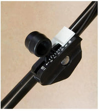 Load image into Gallery viewer, Hot Shot 85 Salt Spreader