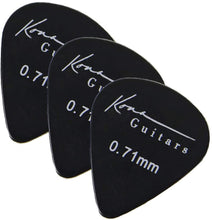 Load image into Gallery viewer, Guitar For Dummies Acoustic Guitar Starter Pack (Guitar, Book, Audio CD, Gig Bag)