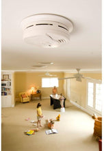 Load image into Gallery viewer, Kidde i12040 120v Ac/dc Smoke Alarm w/ Battery Back up Lot of 6 by KIDDE