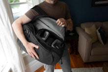 Load image into Gallery viewer, Peak Design BCC-M-BK-1 Black Camera Case and Case - Camera Cases and Covers (Universal Case, Black)