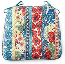 Load image into Gallery viewer, The Pioneer Woman 16" x 17" Dazzling Dahlias Quilted Chair Pad