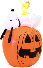 Load image into Gallery viewer, Gemmy Inflatable Halloween Yard Decoration Snoopy Woodstock Pumpkin Lighted Airblown 4.5 Foot