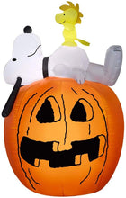 Load image into Gallery viewer, Gemmy Inflatable Halloween Yard Decoration Snoopy Woodstock Pumpkin Lighted Airblown 4.5 Foot