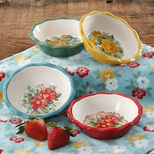 Load image into Gallery viewer, The Pioneer Woman Vintage Floral Mini Pie Plate Set, Set of 4