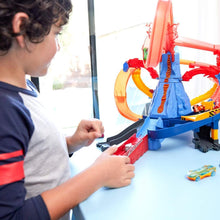 Load image into Gallery viewer, Hot Wheels FTD61 City Volcano Escape Connectable Play Set with Diecast and Mini Toy Car