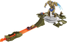 Load image into Gallery viewer, Hot Wheels Marvel Showdown Playset