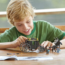 Load image into Gallery viewer, LEGO Fantastic Beast's Grindelwald's Escape 75951