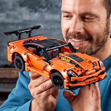 Load image into Gallery viewer, LEGO Technic Chevrolet Corvette ZR1 42093 Building Kit (579 Pieces)