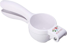 Load image into Gallery viewer, The Pioneer Woman Garden Party Handheld Cast Citrus Press Juicer with Filter