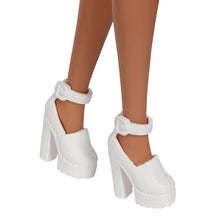 Load image into Gallery viewer, Barbie Fashionistas Doll