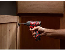 Load image into Gallery viewer, Milwaukee 2401-20 M12 12-Volt Lithium-Ion Cordless 1/4 in. Hex Screwdriver