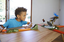 Load image into Gallery viewer, Hot Wheels Marvel Showdown Playset