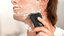 Load image into Gallery viewer, Philips Norelco Electric Shaver 3600 with Click-On Stubble Guard, S3560/88