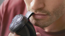 Load image into Gallery viewer, Philips Norelco Electric Shaver 3600 with Click-On Stubble Guard, S3560/88