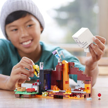 Load image into Gallery viewer, LEGO Minecraft The Nether Portal 21143 Building Kit (470 Piece)