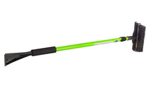 Load image into Gallery viewer, Hopkins 2610XM SubZero 52&quot; Super Extender Snowbroom with Integrated Squeegee and Ice Scraper (Colors may vary)