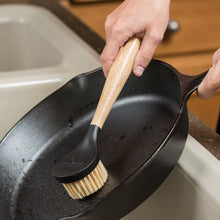 Load image into Gallery viewer, Lodge L8SK3 10.25" Skillet with Assist Handle