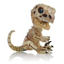 Load image into Gallery viewer, WowWee Fingerlings Untamed – Dire Wolf – Midnight (Black and Red) (Amazon Exclusive)
