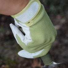 Load image into Gallery viewer, Worth Garden Upgraded &amp; Durable Garden/Outdoor Gloves - Cotton Knitted Fabric - Leather Work Glove - 3 Year Guarantee