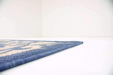 Load image into Gallery viewer, Unique Loom Outdoor Botanical Collection Traditional Border Transitional Indoor and Outdoor Flatweave Rug