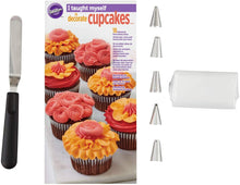 Load image into Gallery viewer, Wilton "I Taught Myself To Decorate Cupcakes" Cupcake Decorating Book Set - How To Decorate Cupcakes