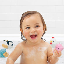 Load image into Gallery viewer, Munchkin Squirtin Bath Toy, Barn Buddies