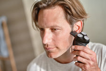 Load image into Gallery viewer, Philips Norelco Electric shaver 3100, S3310/81 series 3000