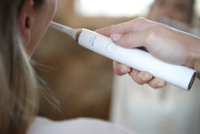 Load image into Gallery viewer, Philips Sonicare Diamond Clean Classic Rechargeable 5 brushing modes, Electric Toothbrush with premium travel case, White, HX9331/43