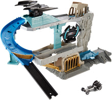 Load image into Gallery viewer, Hot Wheels DC Batcave Playset
