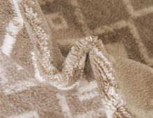 Load image into Gallery viewer, Unique Loom Moroccan Trellis Collection Moroccan Trellis Geometric Transitional Beige/Ivory Area Rug (10' 8 x 16' 5)