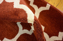 Load image into Gallery viewer, Unique Loom Trellis Collection Moroccan Lattice Red Round Rug (6' 0 x 6' 0)