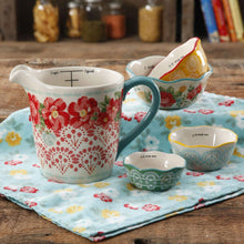 Load image into Gallery viewer, The Pioneer Woman Vintage Floral 4-Piece Measuring Bowl with 4-Cup Measuring Cup, 5-Piece Set