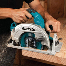 Load image into Gallery viewer, Makita XSH06PT 18V X2 LXT Lithium-Ion (36V) Brushless Cordless 7-1/4” Circular Saw Kit
