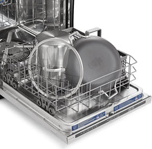 Load image into Gallery viewer, Calphalon 1948251 Signature Hard Anodized Nonstick Covered Sauce Pan, 1 quart, Black