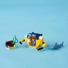 Load image into Gallery viewer, LEGO City Ocean Mini-Submarine 60263, Underwater Playset, Featuring a Toy Submarine, Pirate Treasure Chest, Hammerhead Shark Figure and a Pilot Minifigure, Great Gift for Kids, New 2020 (41 Pieces)