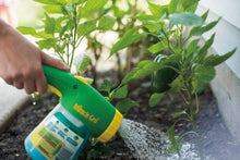 Load image into Gallery viewer, Miracle-Gro Nature's Care 1703506 Garden Feeder