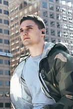 Load image into Gallery viewer, Sol Republic Wireless Earbuds Amps