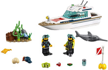 Load image into Gallery viewer, LEGO City Great Vehicles Diving Yacht 60221 Building Kit (148 Pieces)