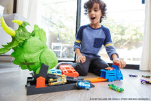 Load image into Gallery viewer, Hot Wheels Smashin&#39; Triceratops Play Set