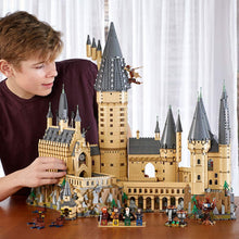 Load image into Gallery viewer, LEGO Harry Potter Hogwarts Castle 71043 Building Kit