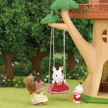 Load image into Gallery viewer, Calico Critters Adventure Treehouse Gift Set