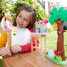 Load image into Gallery viewer, Barbie Entomologist Doll and Playset, Blonde, with 20+ Accessories Inspired by National Geographic