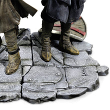 Load image into Gallery viewer, Ubisoft Assassin's Creed Movie Maria Figurine Statue