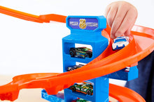 Load image into Gallery viewer, Hot Wheels The Super Ultimate Garage