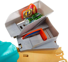 Load image into Gallery viewer, Hot Wheels FNB21 City Shark Beach Battle Play Set, Multicolour